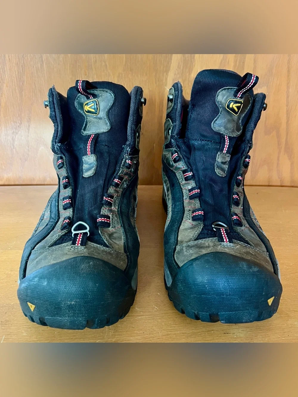 Keen Revel Dark Shadow Chili 200g Insulated Winter Hiking Boot Waterproof - 12